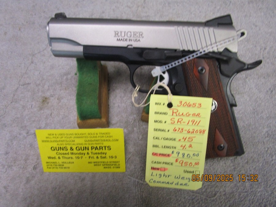 Ruger SR-1911 .45 ACP 4.2'' barrel Light Weight Commander.  $950.00