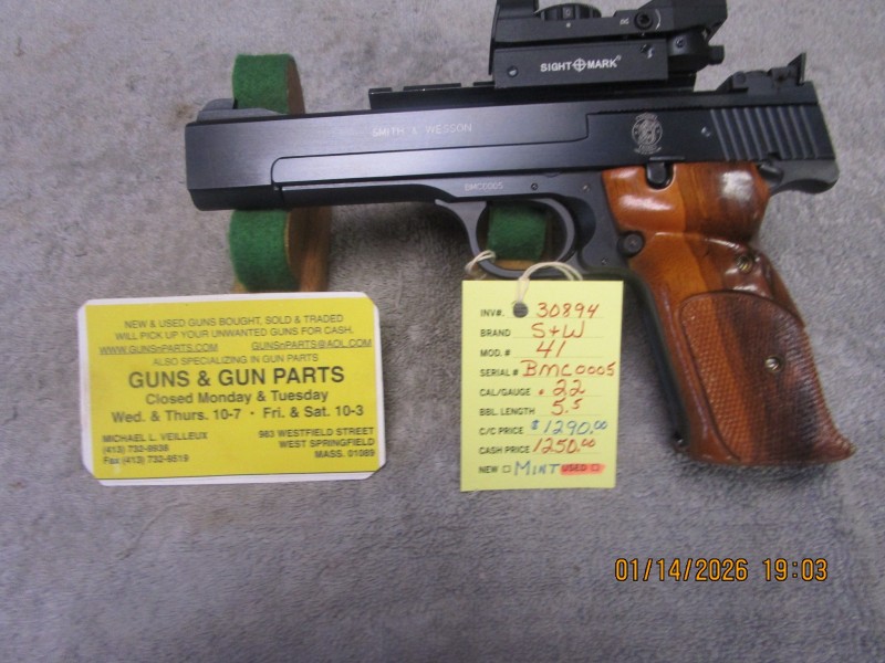 Smith &amp; Wesson model 41-5 1/2'' with red dot and box.  SOLD