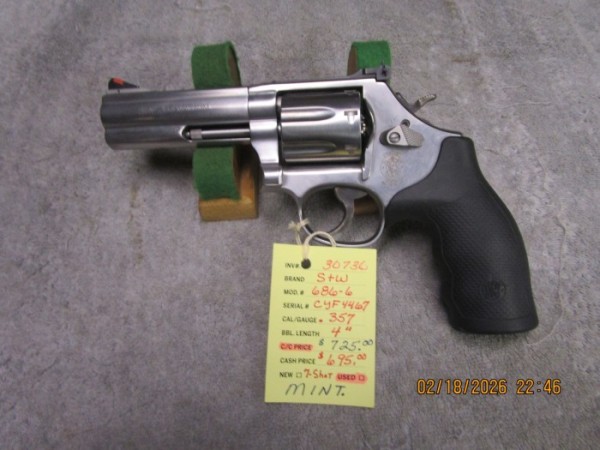 Smith & Wesson model 686-6 .357 mag, 7-shoot, 4'' barrel. - Product Image