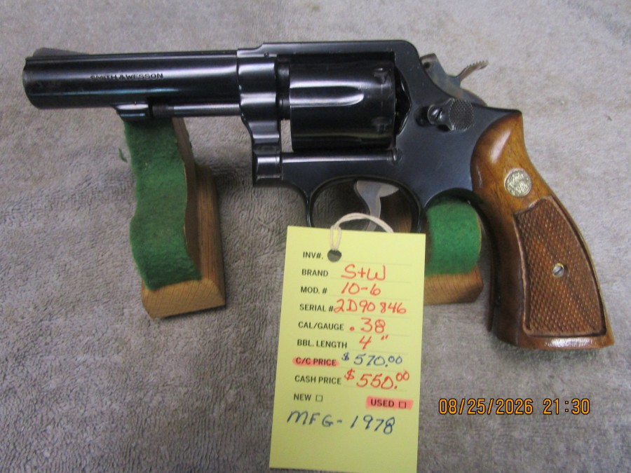 Smith &amp; Wesson model 10-6 .38 special blue.