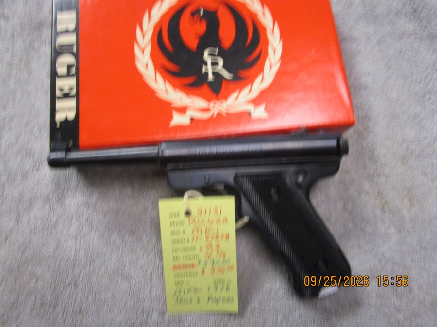 Ruger MK-1 .22 L.R. with red box and papers, nice.