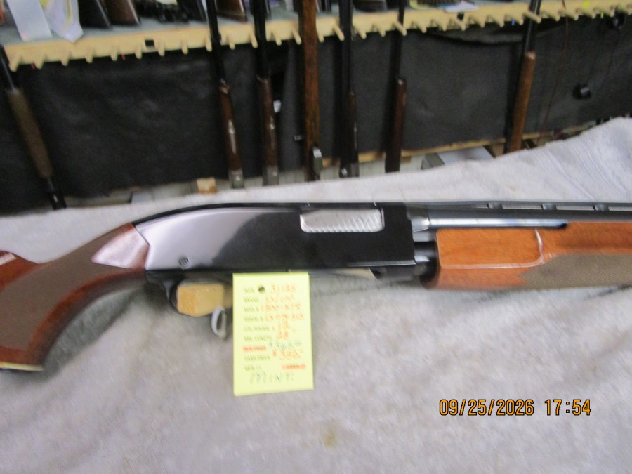 Winvhester model 1300-XTR .12 gage 2- 3/4'' shells &amp; 3'' shells.