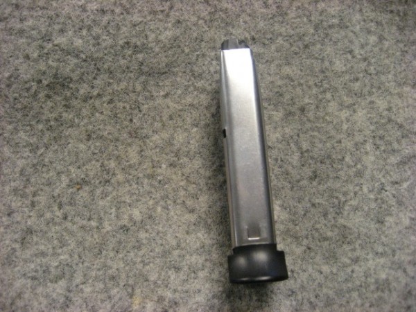 Smith &amp; Wesson model 6906 &amp; 669 12-Rd mag, pre ban new.